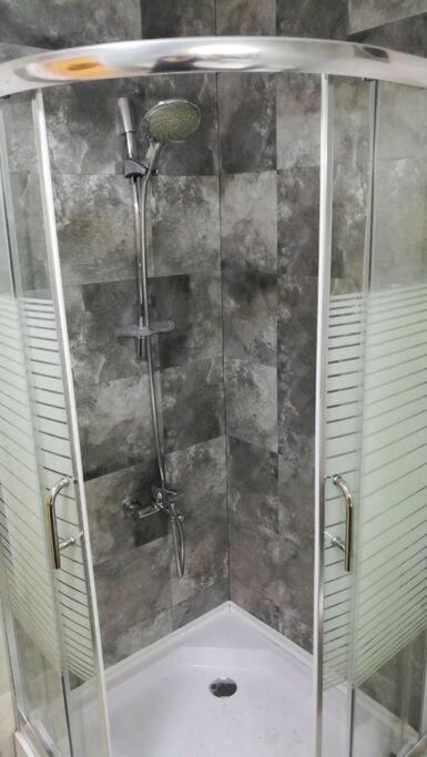 'C' Dazzling Modern 2 Bdrm Apt In Khalda Free Wifi Amán Exterior foto